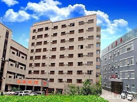 Landmark Hotel Kunming Bagian luar foto
